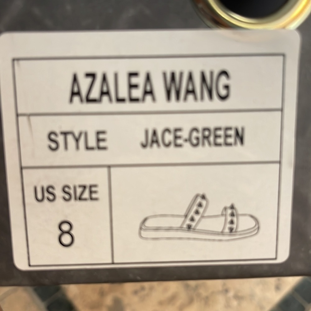 The Alyssa Jade green sandle w/ clear spikes size 8 - Picture 5 of 5